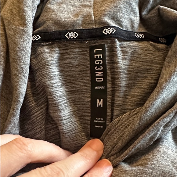 Leg3nd Inspire Gray Grey Hooded Tee Tshirt Top Athleisure Long Sleeve Medium M - Picture 2 of 2